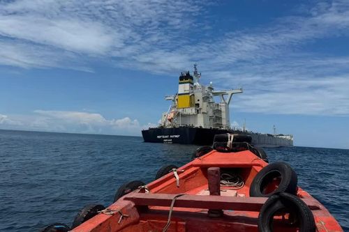 Triển khai phương án cứu hộ tàu hàng chở 174.614 tấn quặng bị sự cố tại Dung Quất