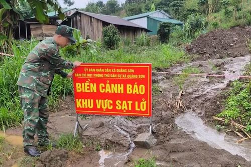 [Video] Công bố tình huống khẩn cấp về thiên tai tại thôn Đắk Snao (Lâm Đồng)