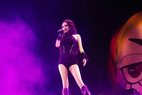 LEXXY và 'bài kiểm tra khó' cho tân binh V-pop