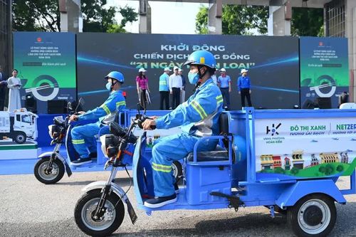 Hơn 1.000 người hưởng ứng lễ phát động Chiến dịch Làm cho thế giới sạch hơn
