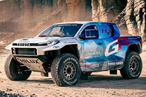 [GALLERY] Toyota sẽ đem Hilux hydro đua tại giải địa hình Dakar Rally
