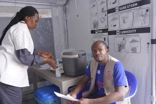 CHDC Congo triển khai vaccine Ebola cho tuyến đầu, nhưng hiệu quả với chủng virus mới vẫn còn là dấu hỏi