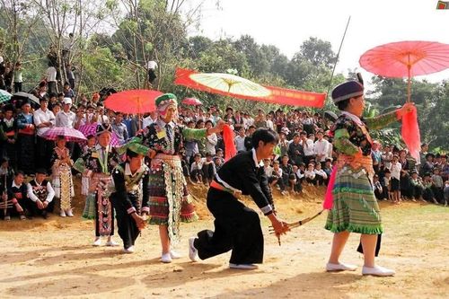 Sắc màu văn hóa dân tộc Mông hội tụ tại Điện Biên