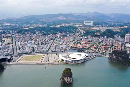 Chủ đầu tư chậm bàn giao căn hộ 10 năm, người mua ngừng trả tiền