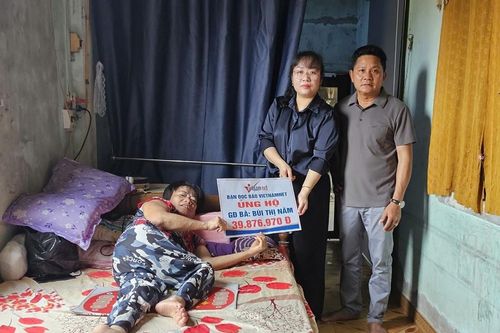 Người mẹ Quảng Trị bị liệt được bạn đọc ủng hộ thêm hơn 35 triệu đồng