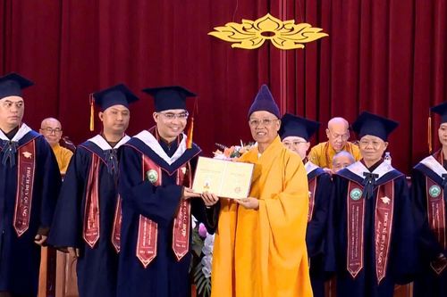 Lễ khai giảng đặc biệt và dấu ấn kỷ lục tại Học viện Phật giáo Việt Nam