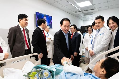 Gắn đào tạo y khoa với thực hành lâm sàng trong mô hình Viện - Trường