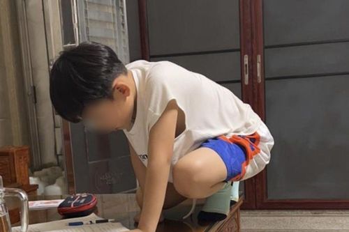 Bài văn lớp 3 bị chấm 0 điểm khiến dân mạng bùng nổ tranh cãi