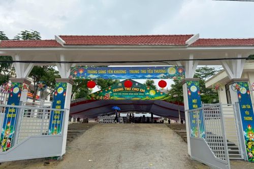 Nghệ sỹ Nhân dân Xuân Bắc và Tự Long sẽ đón Trung thu cùng trẻ em nơi biên giới Yên Khương