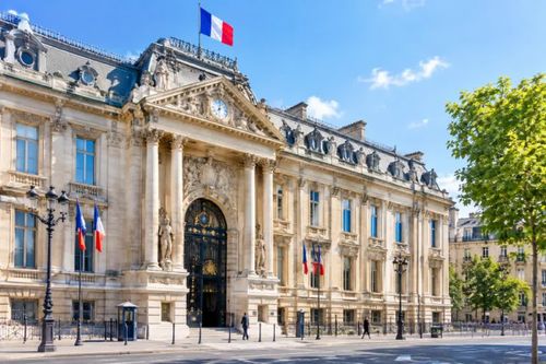 Nợ công Pháp có thể lên 119,3% GDP trong năm 2026