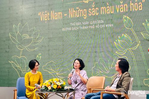 “Việt Nam - Những sắc màu văn hóa”