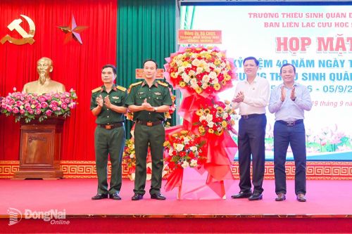 Họp mặt kỷ niệm 40 năm thành lập Trường Thiếu sinh quân Đồng Nai