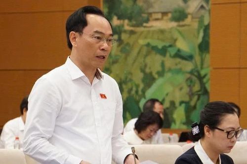 Bộ trưởng Bộ GD&ĐT thừa nhận trách nhiệm vì để xảy ra tình trạng thiếu SGK đầu năm học 2026-2027
