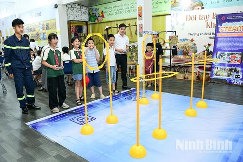 Chương trình trải nghiệm STEAM Robotics