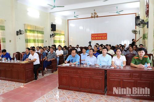 Triển khai Chương trình tiêm phòng bệnh dại cho đàn vật nuôi trên địa bàn xã Minh Tân