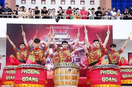 Hấp dẫn ngày hội lân Huế