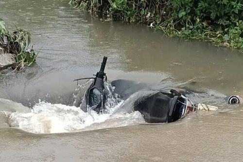 Hà Nội yêu cầu làm rõ trách nhiệm vụ nam sinh ngã xuống cống, tử vong
