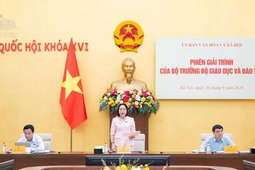 Phấn đấu mỗi xã có ít nhất một trường trung học phổ thông