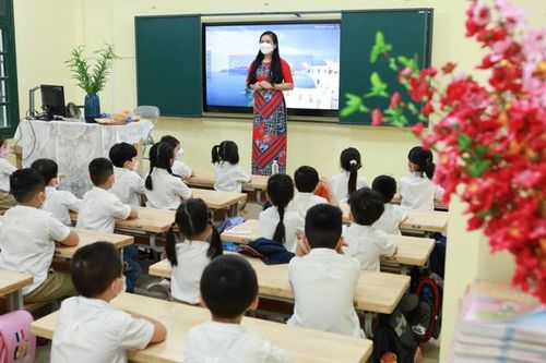 Hà Nội: Trường công lập không được tự ý lạm thu