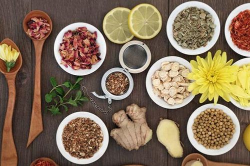 Đề xuất đưa 129 thuốc dược liệu, thuốc cổ truyền vào bảo hiểm y tế
