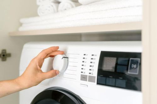 Nên dùng chế độ giặt đồ nhanh như thế nào để quần áo vẫn sạch, thơm?
