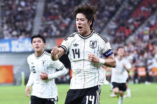 U23 Nhật Bản thắng U23 Kyrgyzstan 7-0, cùng U23 Thái Lan vào tứ kết ASIAD 2026