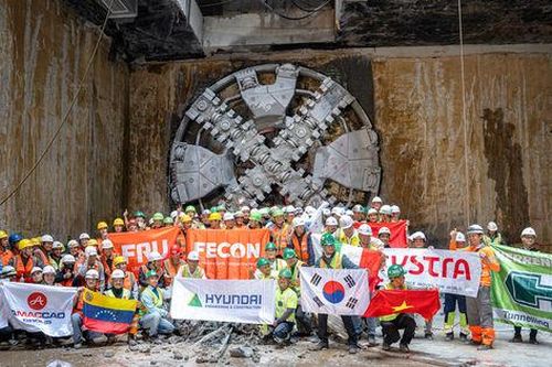 'Thần tốc, Táo bạo' khoan ngầm tuyến Metro