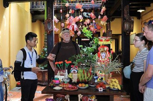 Rộn ràng trải nghiệm Tết Trung thu truyền thống ở Hà Nội