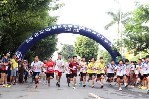 Phường Kiến Hưng gần 300 vận động viên tham gia Chung kết Giải chạy Báo Hànộimới