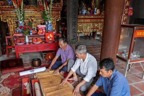 Bảo tồn bản sắc làng ven sông Hồng trong không gian phát triển mới