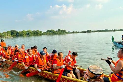 Lễ hội bơi trải làng Yên Duyên - Dòng chảy di sản giữa lòng Thủ đô