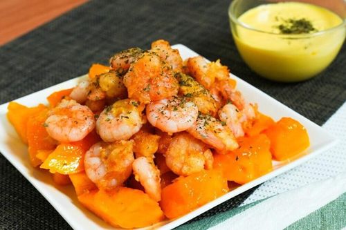 Bữa cơm ngày mưa cứ làm món ăn vừa giòn ngon lại có vị chua ngọt đưa vị vô cùng