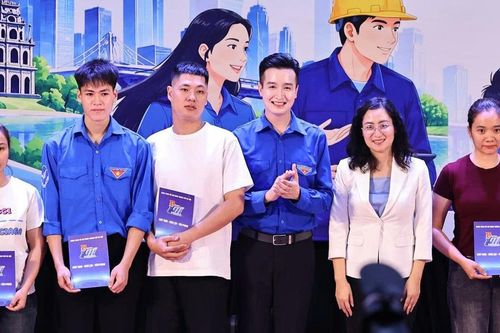 Hà Nội chăm lo sức khỏe, đồng hành cùng thanh niên công nhân
