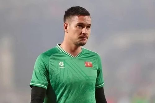 Vì sao thủ môn đắt giá nhất Việt Nam Nguyễn Filip vắng mặt ở FIFA ASEAN Cup?