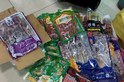 Liên tiếp phát hiện gần 800 kg lạp xưởng, xúc xích đông lạnh nhập khẩu