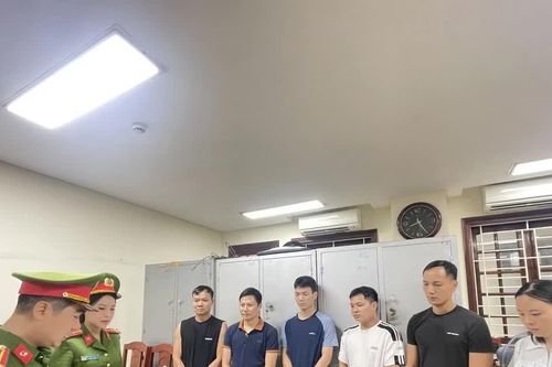 Khởi tố Giám đốc cùng nhân viên sản xuất, buôn bán mực in giả mạo xuất xứ 'made in China'