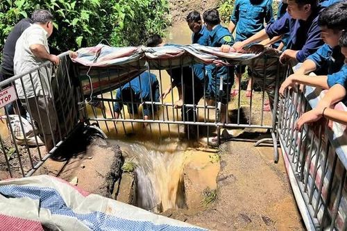 Vụ nam sinh trường Đại học Mỏ - Địa chất rơi xuống cống tử vong: UBND phường Đông Ngạc báo cáo gì?