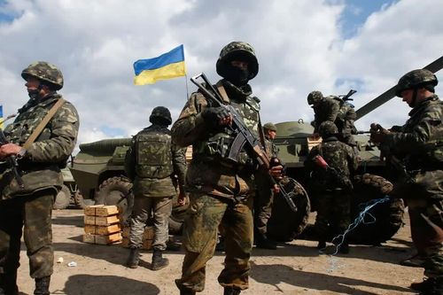 Ukraine đối mặt thiếu hụt ngân sách và vũ khí giữa áp lực ngày càng lớn