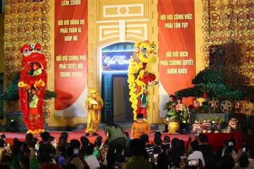Tết Trung thu đoàn viên, gắn kết yêu thương cùng con em Công an Thủ đô