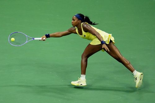 Nhà vô địch Grand Slam 'đua' đọc 24 cuốn sách với người yêu