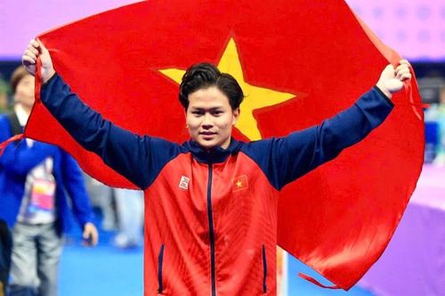 Nguyễn Văn Khánh Phong vượt Carlos Yulo ở vòng loại vòng treo ASIAD 20