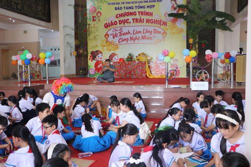 Để Trung thu truyền thống đến gần hơn với học sinh