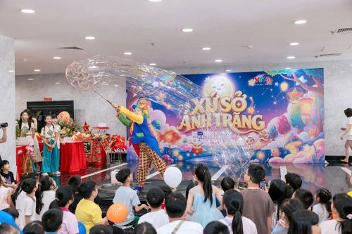 'Ngày hội đón trăng': Truyền thống hòa nhịp cùng sáng tạo