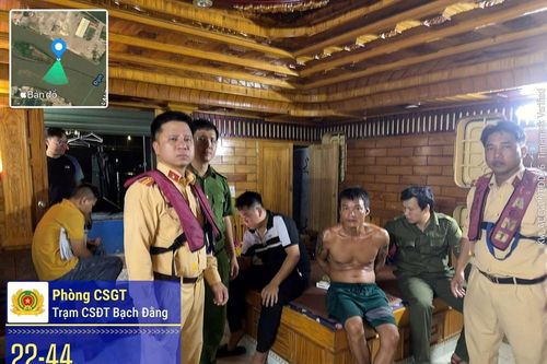 Hải Phòng: Bắt quả tang nhóm đối tượng sử dụng ma túy trên sông