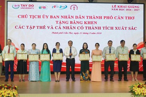 Trường Đại học Tây Đô đẩy mạnh phát triển AI và chuyển đổi số