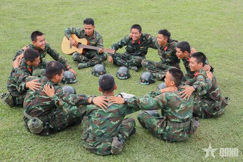 Xấu - đẹp xăm hình