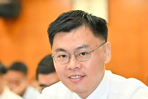 Đồng chí Trương Minh Huy Vũ giữ chức Phó Chủ tịch UBND TPHCM