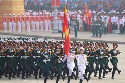 Tổ chức diễu binh, diễu hành mừng 100 năm ngày thành lập Đảng tại Quảng trường Ba Đình