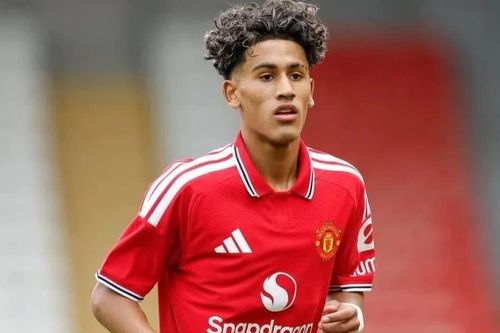 Rời Man United, tài năng trẻ JJ Gabriel gia nhập Barcelona?