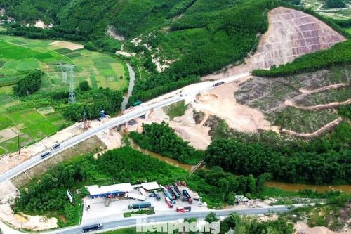 Trạm dừng nghỉ cao tốc hơn 80 tỷ lụt tiến độ gần 10 năm